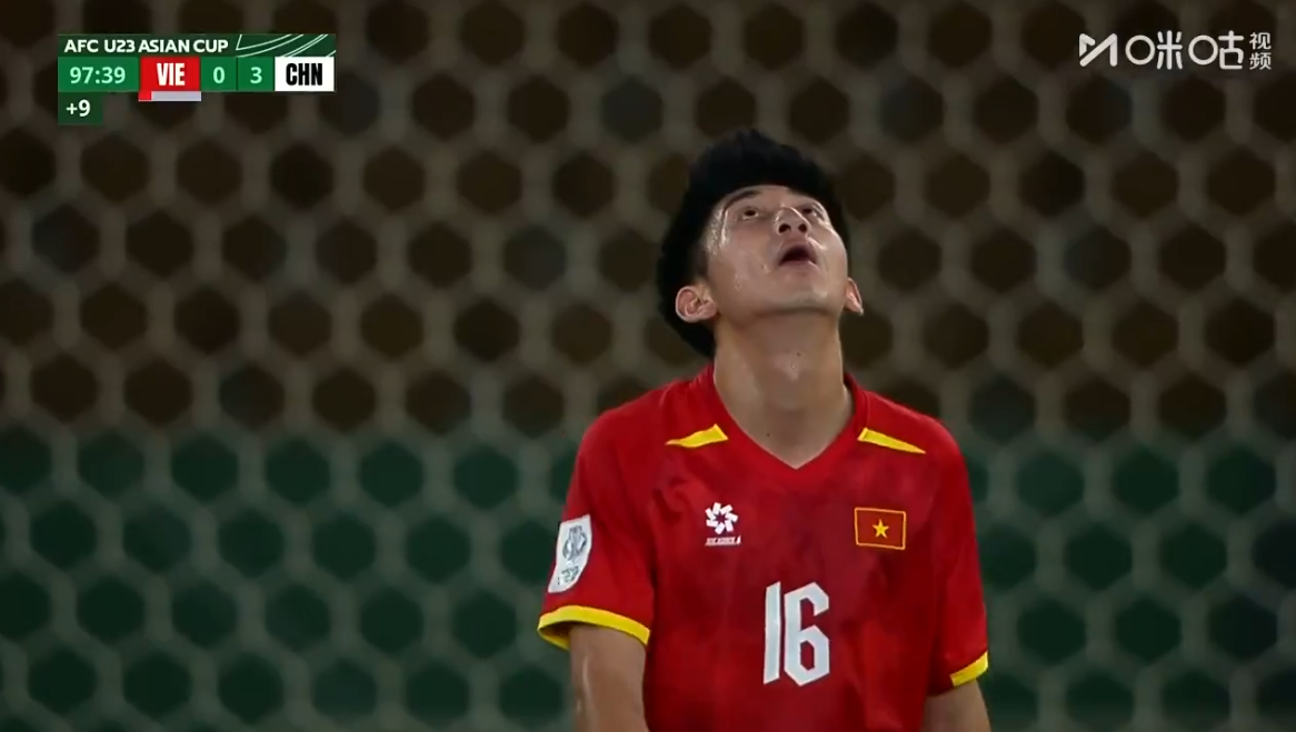 世界杯官方app下载中心-越南球迷：中国队融合意式防守+兵法，这主帅有意大利+华裔血统？