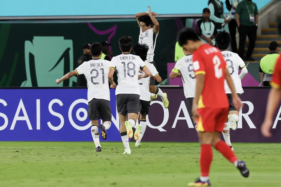 世界杯客户端升级说明-感谢崔康熙！他上赛季的病退，让中国U23拥有了一名带刀后卫